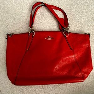 Coach hand bag with detachable shoulder strap